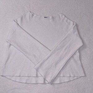 White Long Sleeve Sweater. Slightly Worn. VERY SOFT!